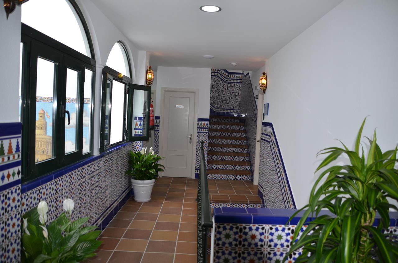 Hotel Dona Lina Seville Ngoại thất bức ảnh